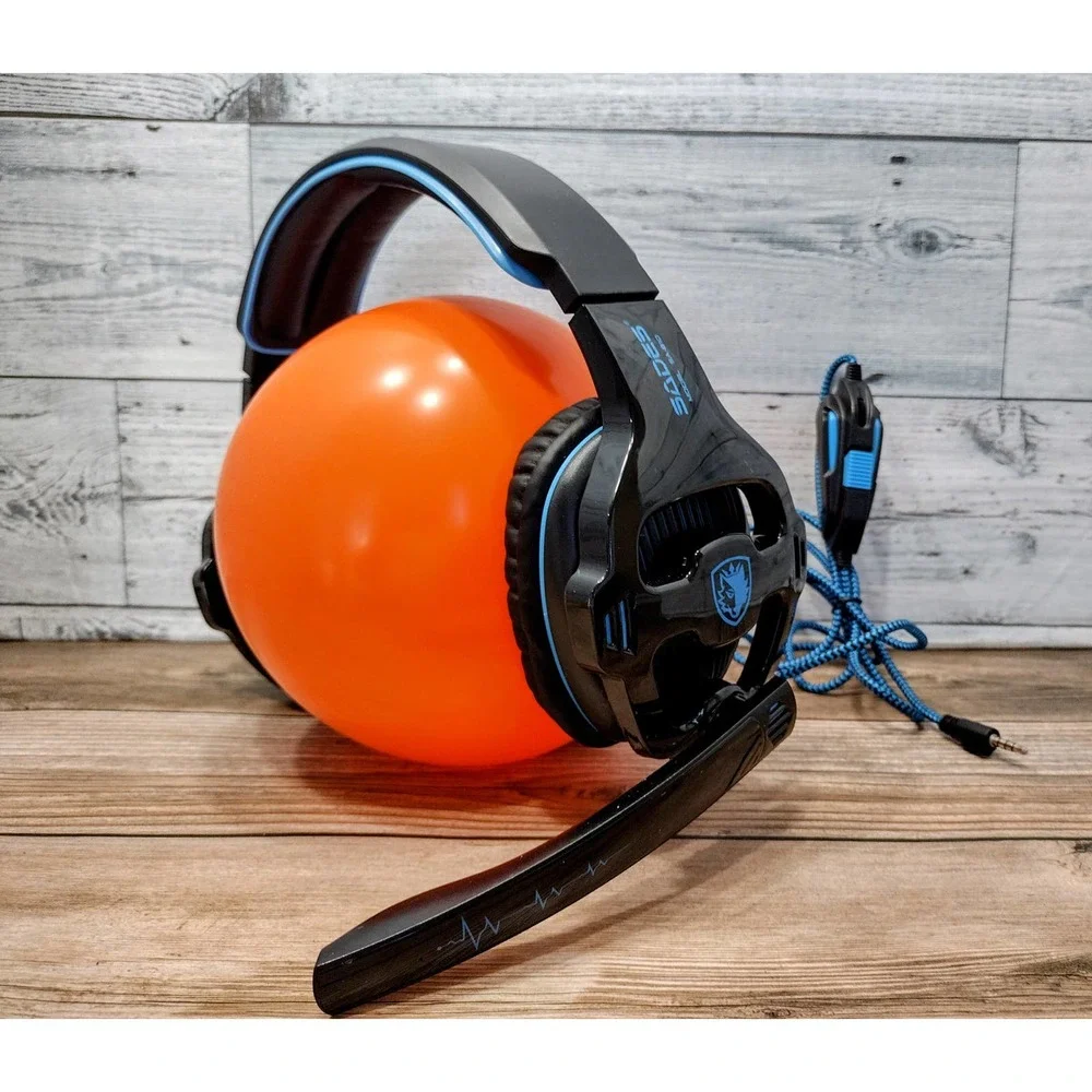 Sades SA-810 Gaming Headset w/ Mic! Corded. Blue & Black! Great Condition!